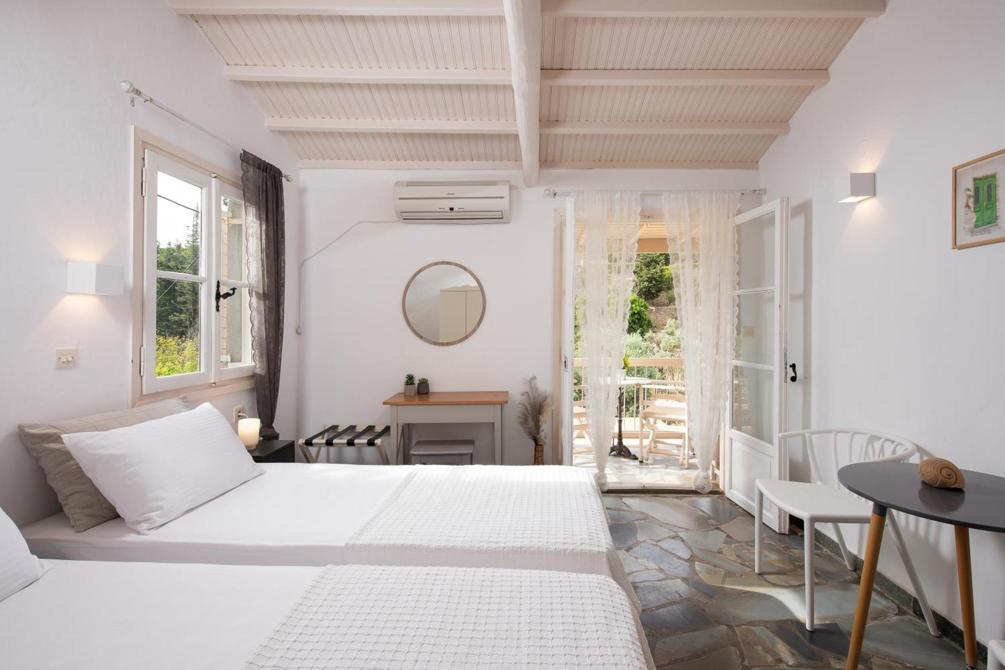 Lithea Villas And Studios By The Sea Agios Petros  Exterior foto