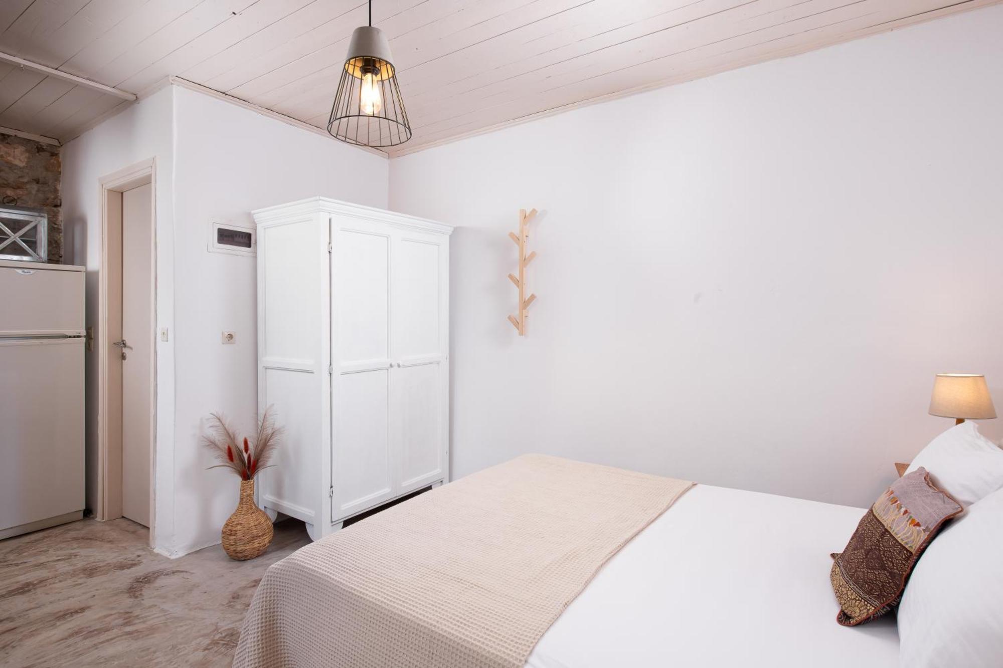 Lithea Villas And Studios By The Sea Agios Petros  Exterior foto